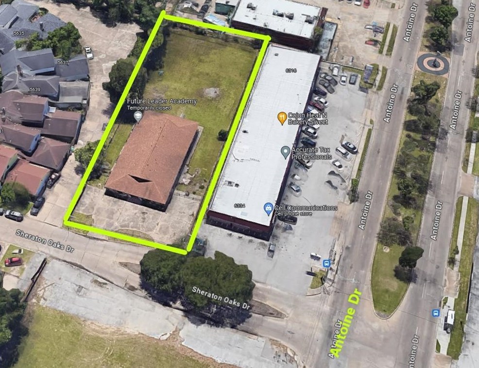 5651 Sheraton Oaks Dr, Houston, TX 77091-1306
