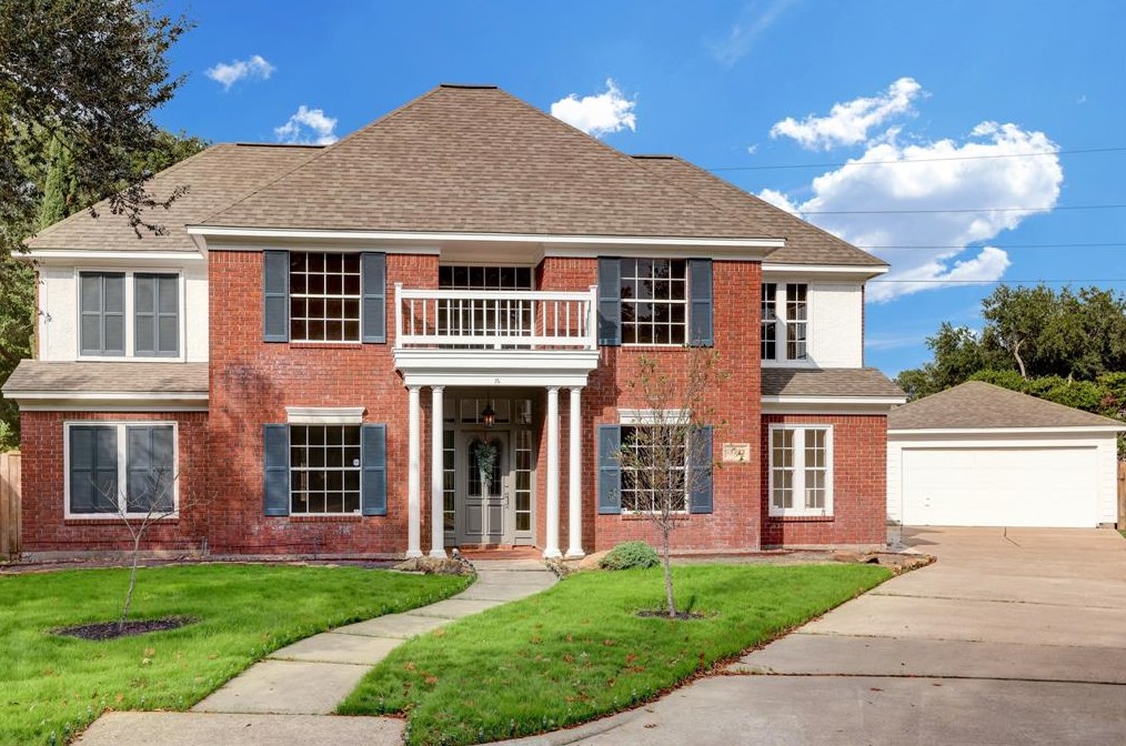 15923 Echo Lodge Dr, Houston, TX 77095-4074