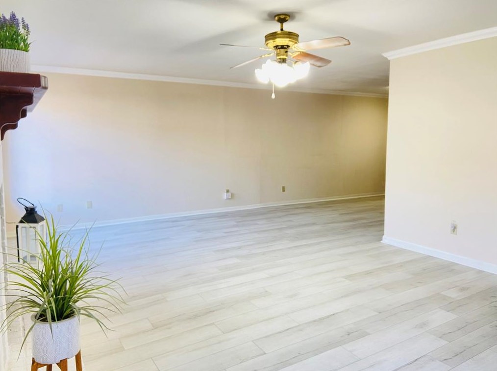 10351 Briar Frst Dr, Houston TX  77042-2322 exterior