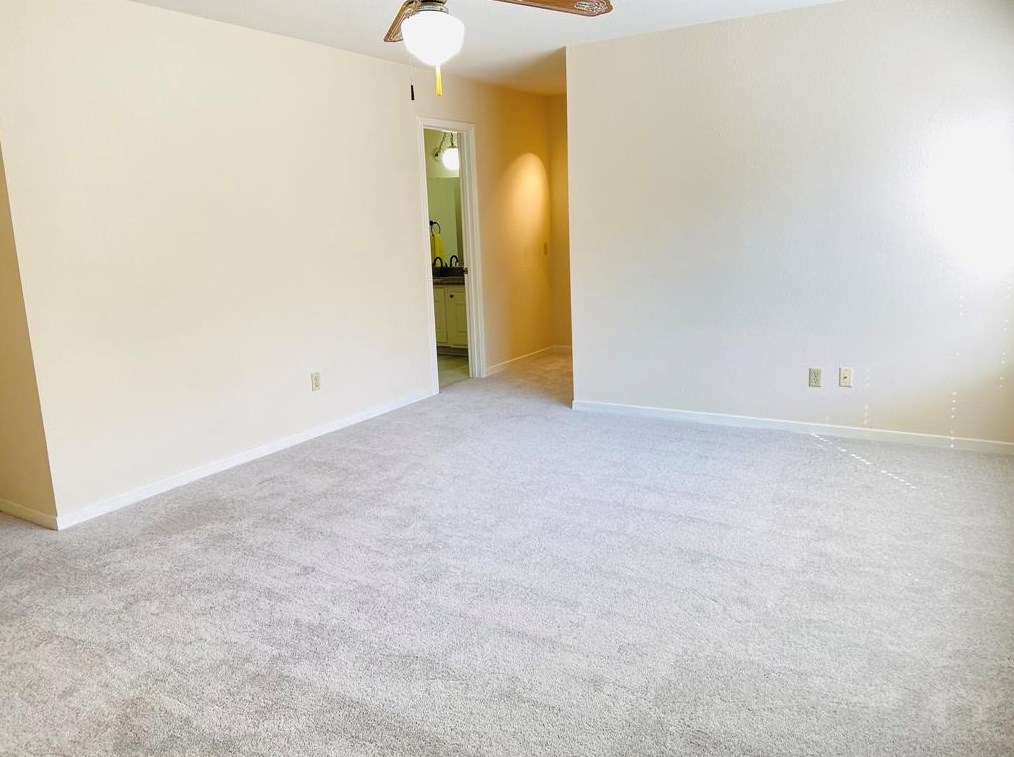 10351 Briar Frst Dr, Houston TX  77042-2322 exterior