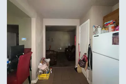 6026 Glenhurst Drive, Houston, TX 77033 - Photo 10