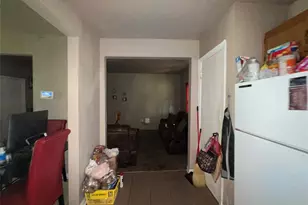 6026 Glenhurst Dr, Houston, TX 77033 - Photo 10