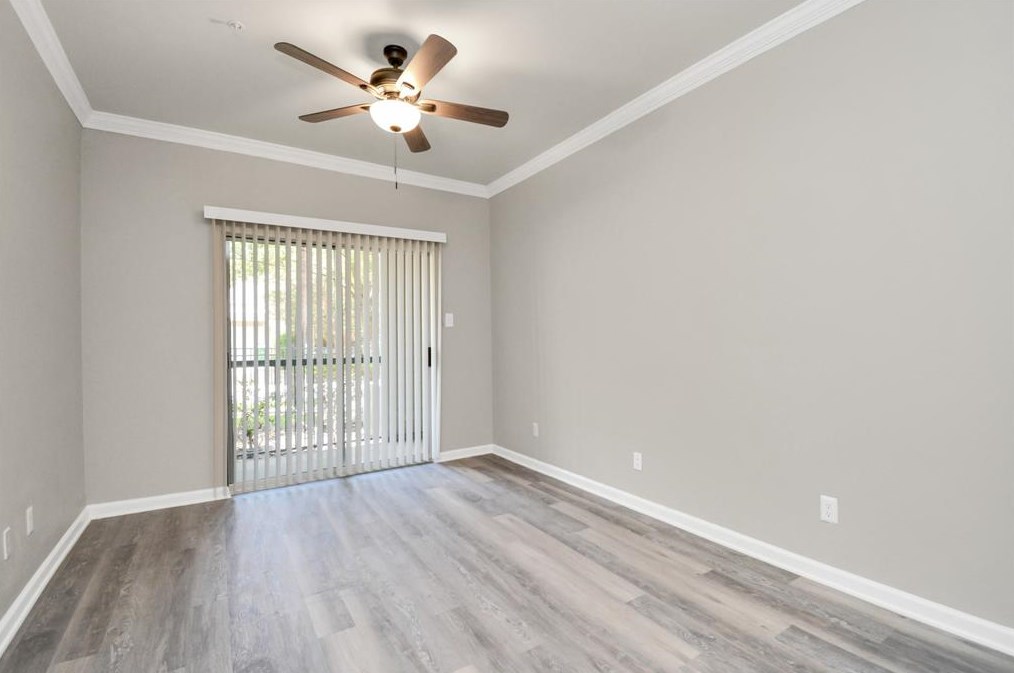 2222 Maroneal St #0825, Houston, TX 77030