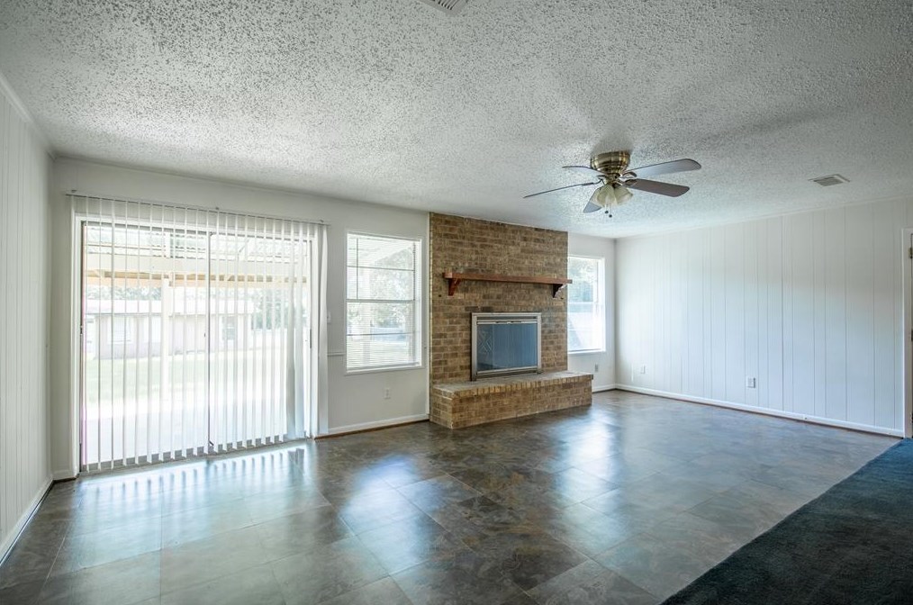 284 Crestway St, Chita, TX 75862