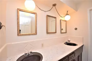 126 Rolling Wood Rd, Baytown, TX 77520 - Photo 24