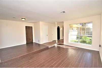 126 Rolling Wood Road, Baytown, TX 77520 - Photo 8