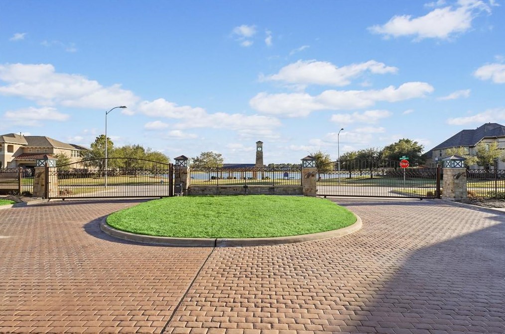 13514 Ambler Spg, Tomball TX  77377-2535 exterior