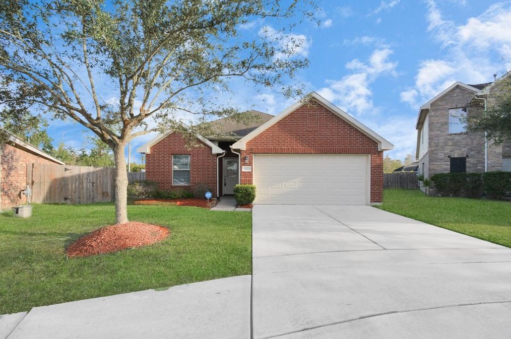 13702 Drakeford Ct, Houston, TX 77047