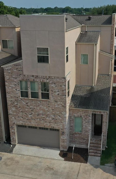 9420 Glenfield Ct, Houston, TX 77096-3818