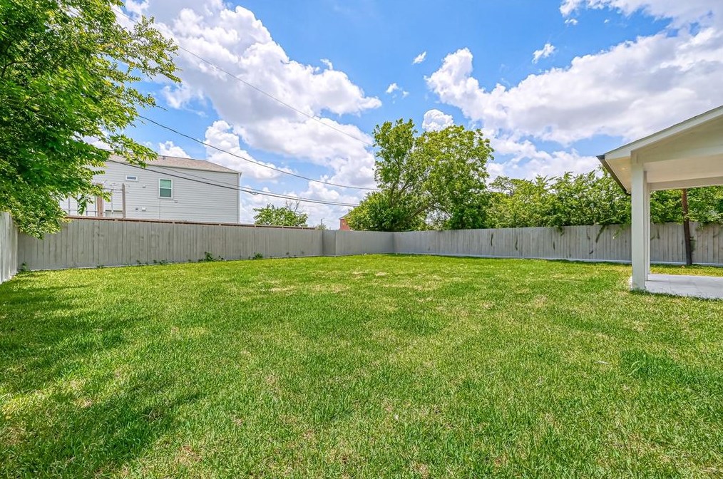 3954 Charleston St, Houston TX  77021-1303 exterior
