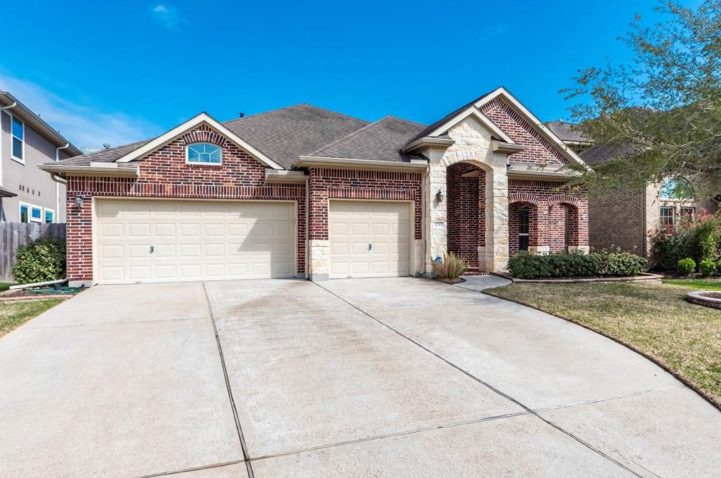 4711 Salinas Ln, League City, TX 77573