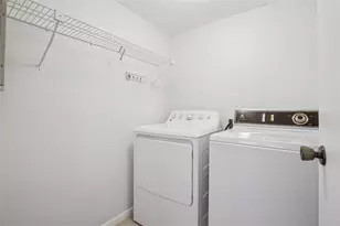 12011 Bob White Dr, Houston, TX 77035 - Photo 8