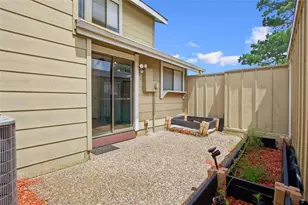 12011 Bob White Dr, Houston, TX 77035 - Photo 16