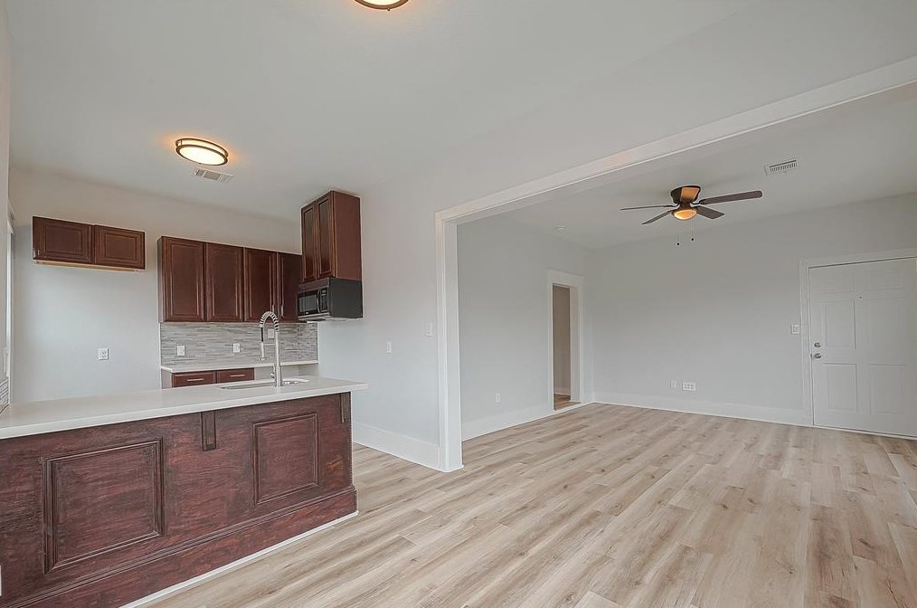 1503 Isabella St, Houston TX  77004-4059 exterior