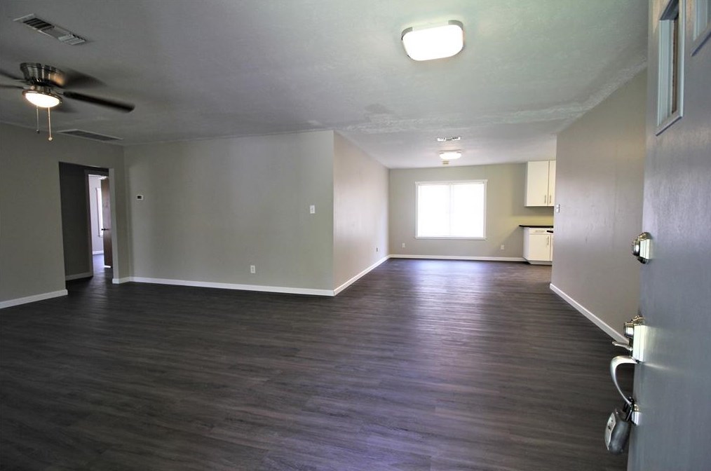 318 Frankie St, Dinsmore, TX 77488