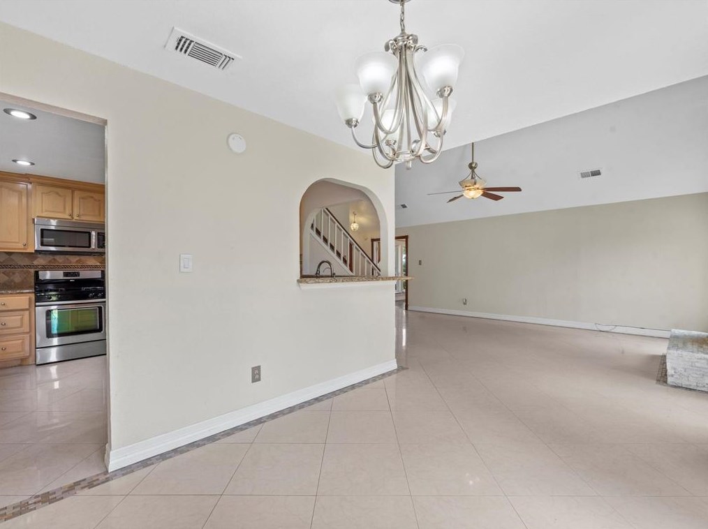 6003 Santa Christi Dr, Houston TX  77053-5065 exterior