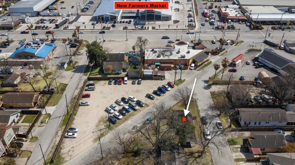 2515 Link Rd, Houston, TX 77009-1701