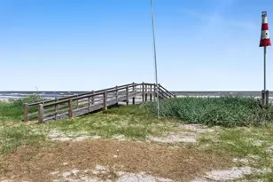 2496 Hwy 87, Gilchrist, TX 77617 - Photo 8