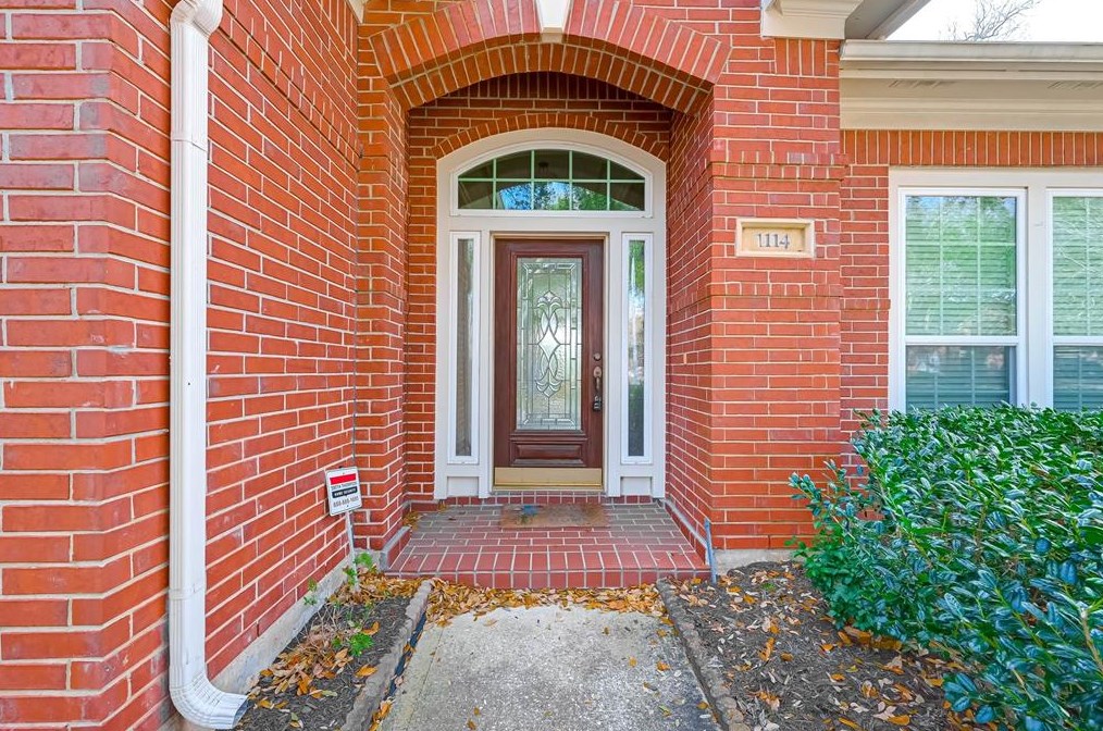 1114 Magnolia Woods Ct, Sugar Land, TX 77479