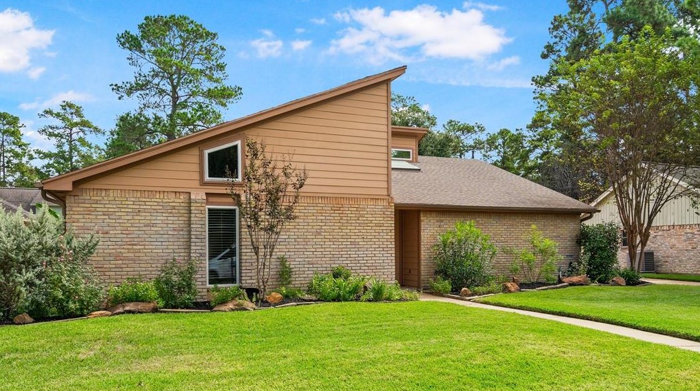 15710 Oxenford Dr, Tomball, TX 77377-8655