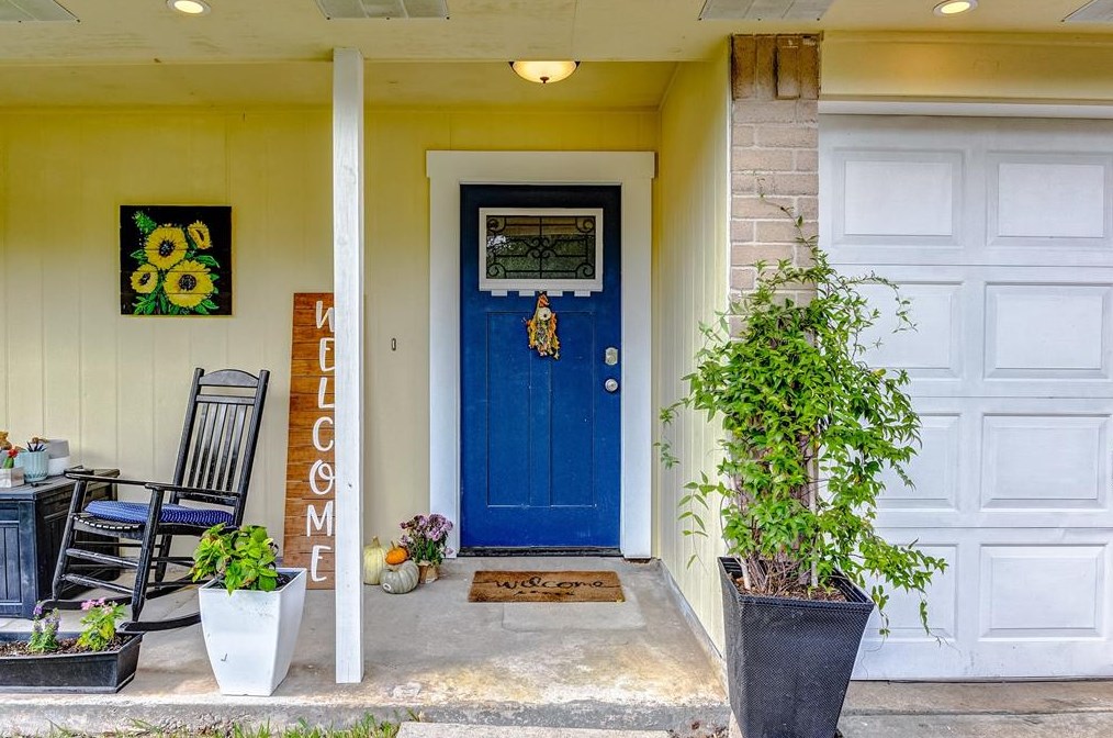 10718 Grand Pines Dr, Sugar Land, TX 77498