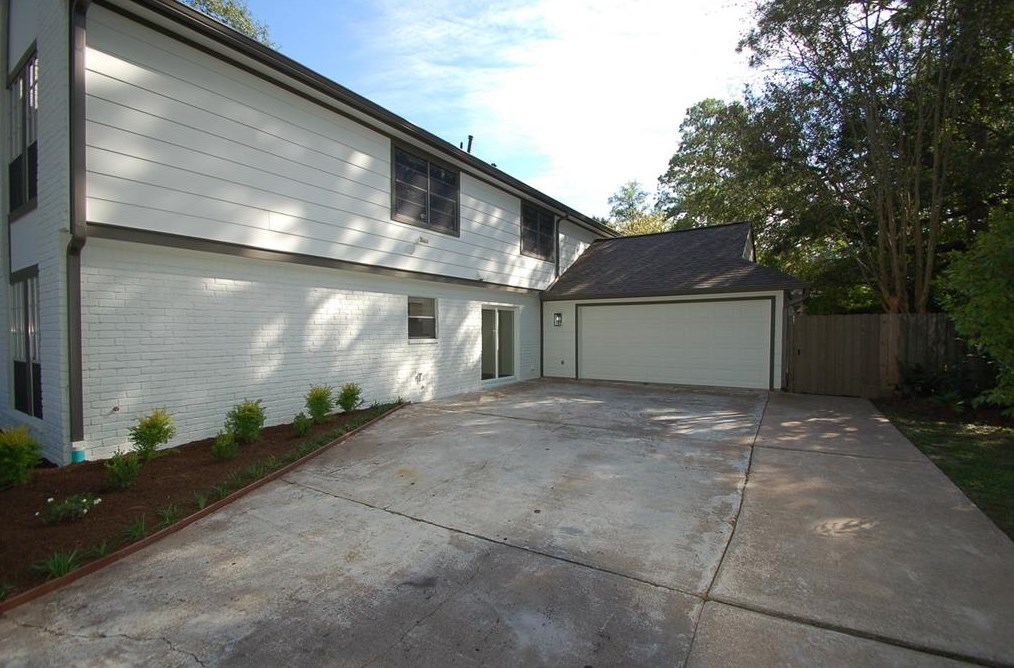 11915 Moorcreek Dr, Houston TX  77070-2467 exterior