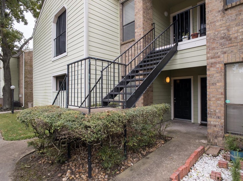 6602 Harbor Town Dr Apt 1101, Houston, TX 77036