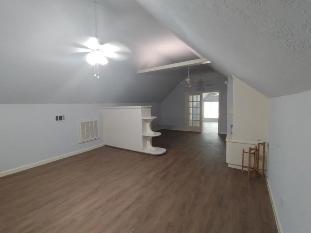 1702 Cougar Creek St, Conroe, TX 77385