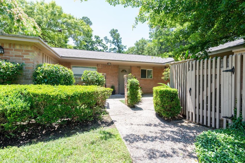 1529 Wirt Rd #55, Houston, TX 77055
