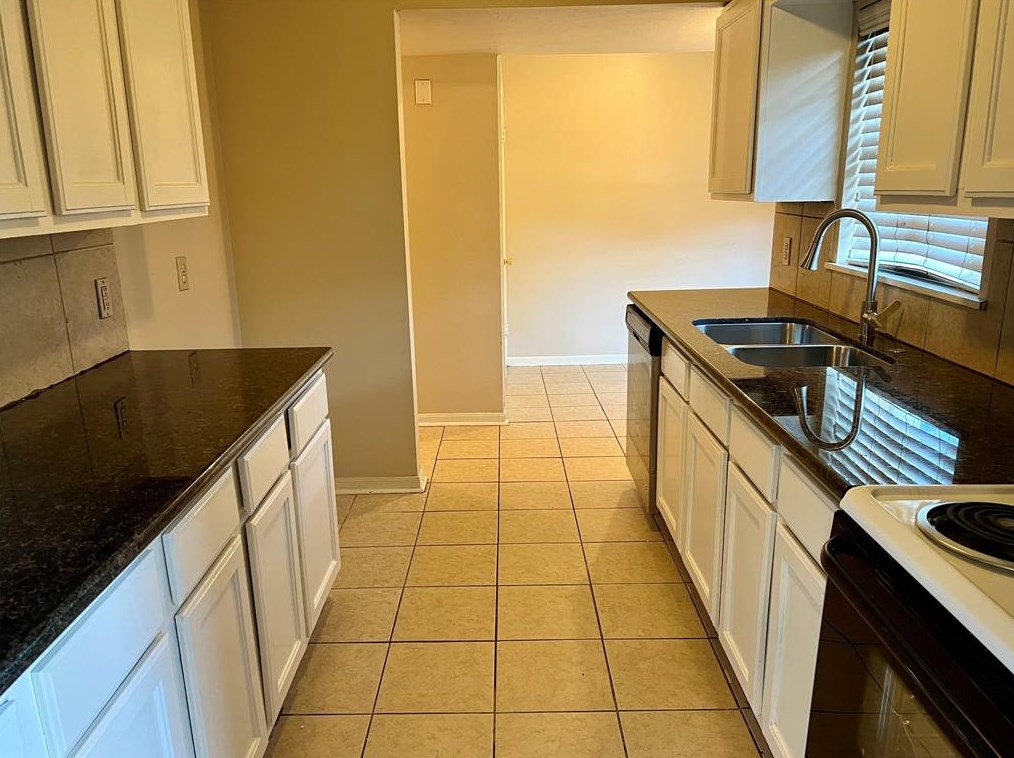 5714 Hopetown Dr, Houston, TX 77049