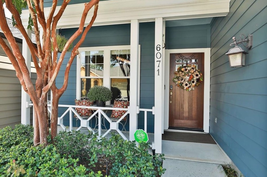 6071 Yale St, Houston, TX 77076-3925