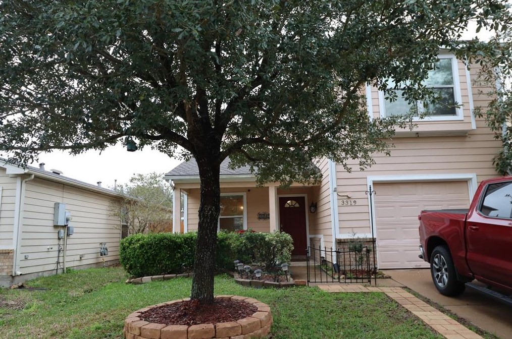 3319 Dartmouth Field Ln, Fresno, TX 77545