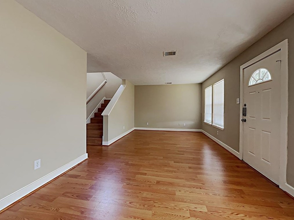 15802 W Park Ct, Houston, TX 77082