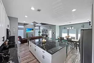 1991 Royalville Ct, Port Bolivar, TX 77650 - Photo 14