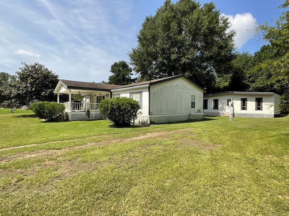 241 Whisper Dr, Nacogdoches, TX 75964