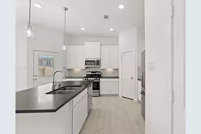 455 Park Hill Court, Stafford, TX 77477 - Photo 4
