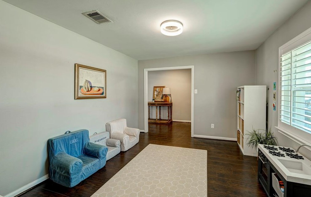 1318 Spillers Ln, Houston, TX 77043