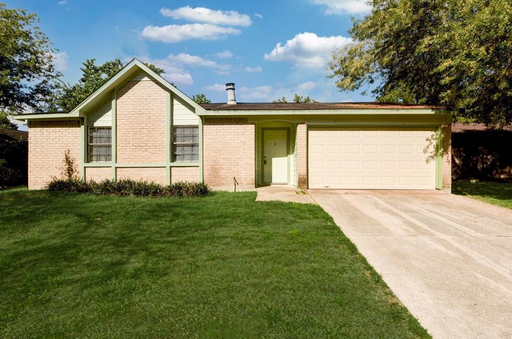 22807 Post Gate Dr, Spring TX  77373-8609 exterior