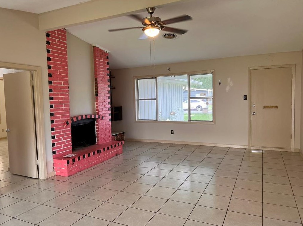 8205 Albacore Dr, Houston, TX 77074