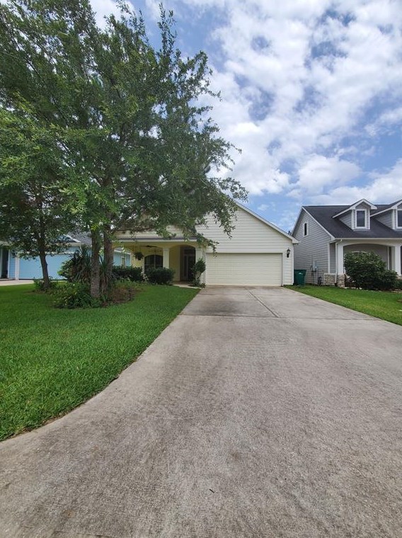 1770 Canyon Lake Creek Dr, Conroe, TX 77304
