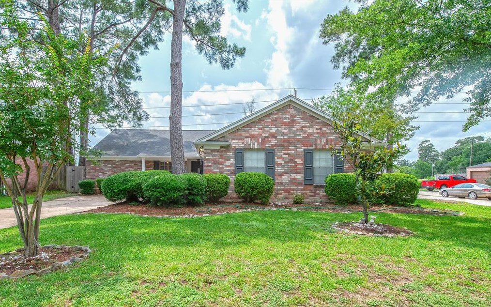 17119 Kettle Creek Dr, Spring, TX 77379
