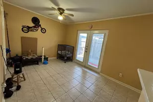 11847 Algonquin Dr, Houston, TX 77089 - Photo 10