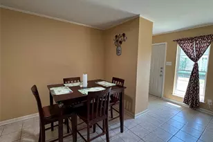 11847 Algonquin Dr, Houston, TX 77089 - Photo 6