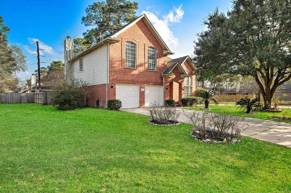 9543 Rodgers Rd, Houston, TX 77070