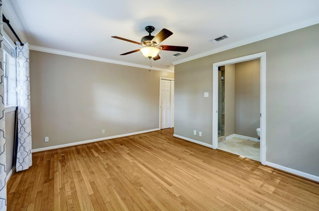 9809 Cedardale, Houston TX  77055-6026 exterior