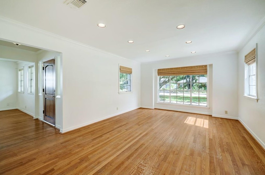 9809 Cedardale, Houston TX  77055-6026 exterior