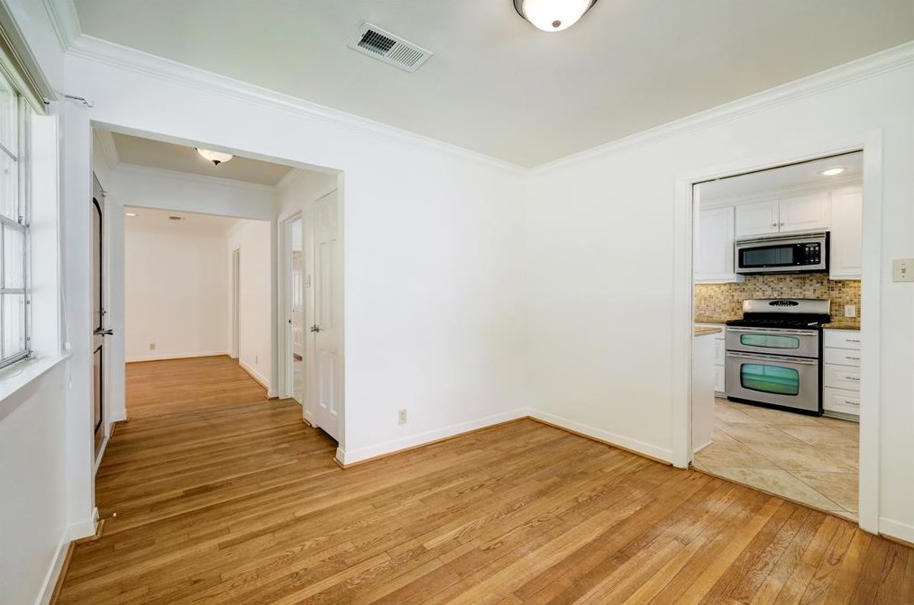 9809 Cedardale, Houston TX  77055-6026 exterior