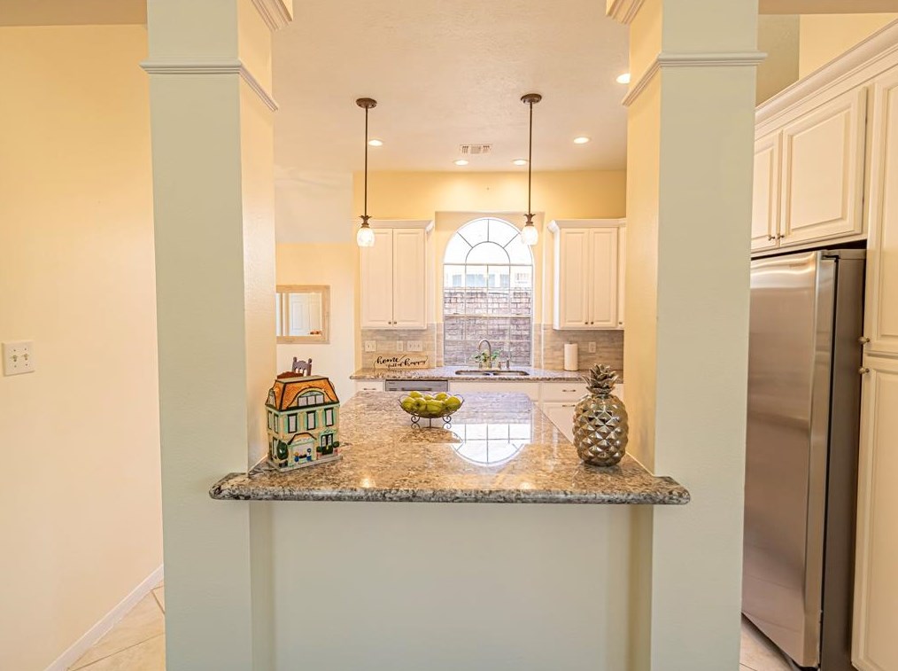 1112 Spinnaker Way, Sugar Land TX 77498-5601 exterior