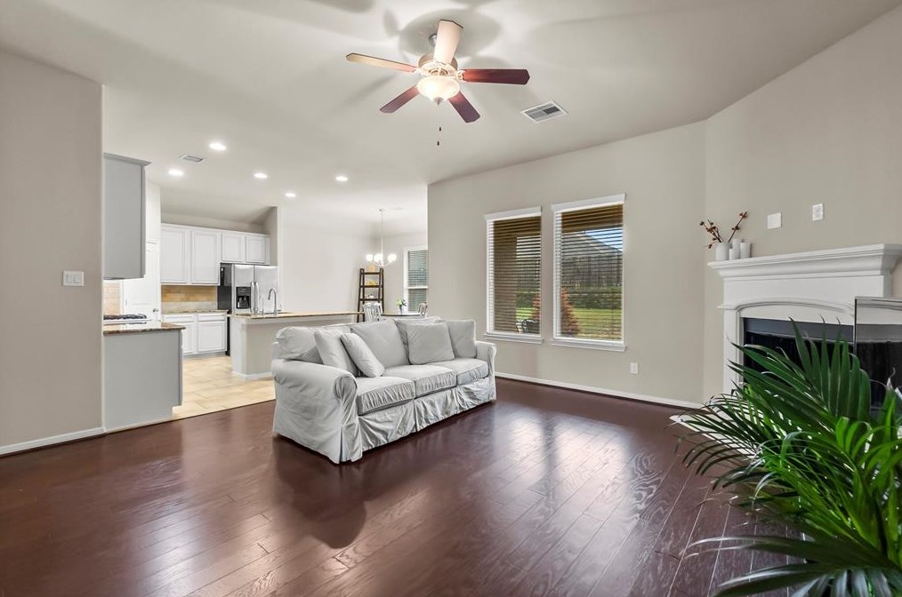 1506 Judson Oak Dr, Conroe, TX 77384
