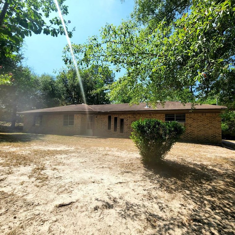 328 Oak Cir, Wakefield, TX 75939-3804